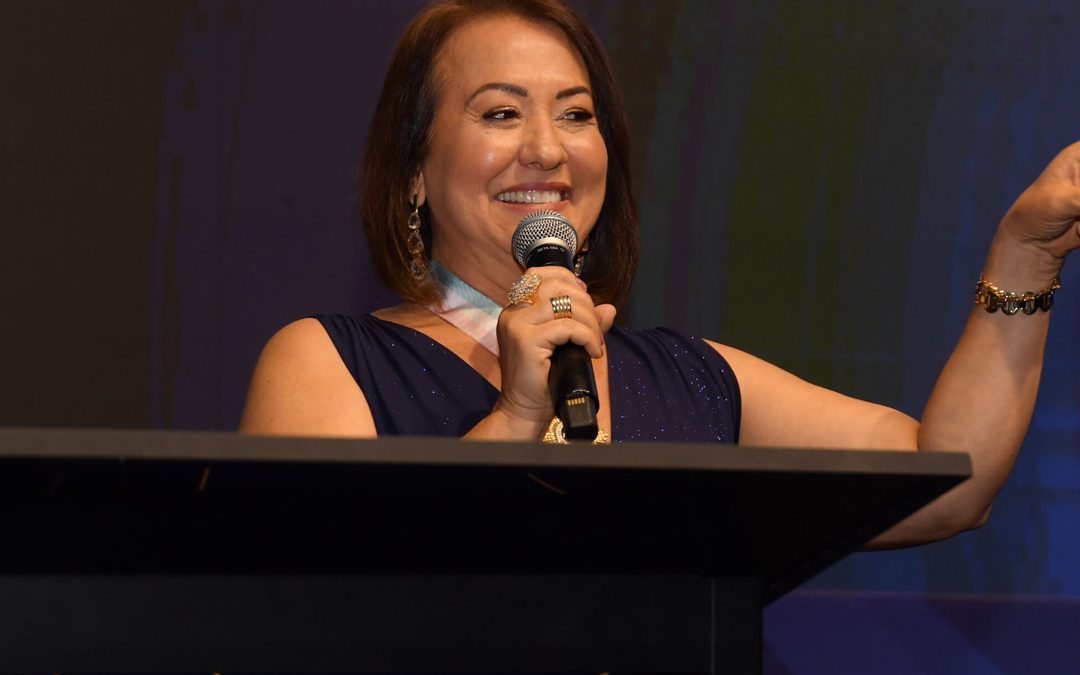 Zilma Bauer, presidente do Sindiquímicos, recebe Medalha do Mérito Empreendedor no Encontro da Indústria