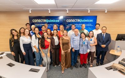 ConectaQuímicos reúne especialistas e fortalece conexões em celebração ao Dia do Químico